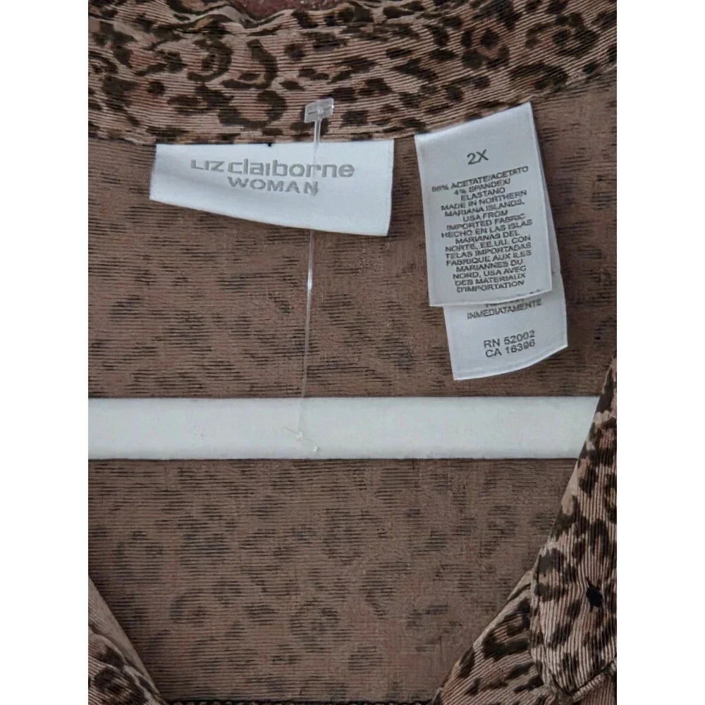 Liz Claiborne Leopard Print Top Blouse Button Long Sleeve 2XL Slinky Stretchy - Picture 2 of 4